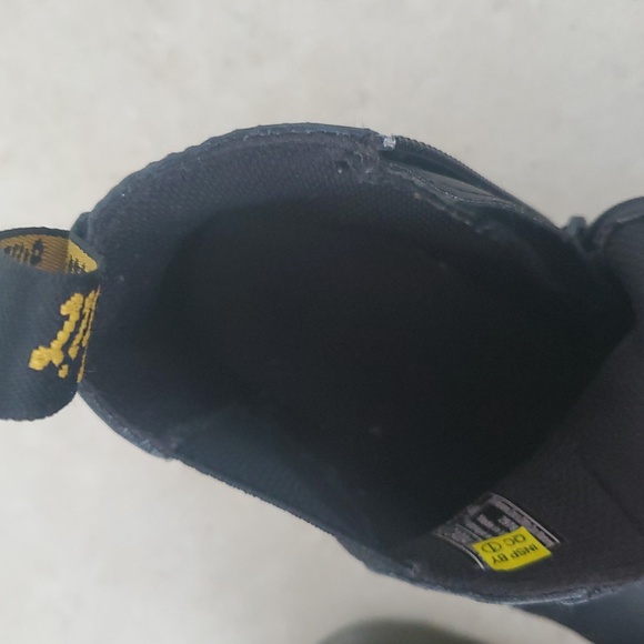 Dr Martens Black Leather Chelsea Boots - Picture 11 of 16